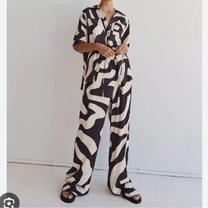 DISSH Nina Cream Vacation Drawstring Pants - US size 6 - NWT